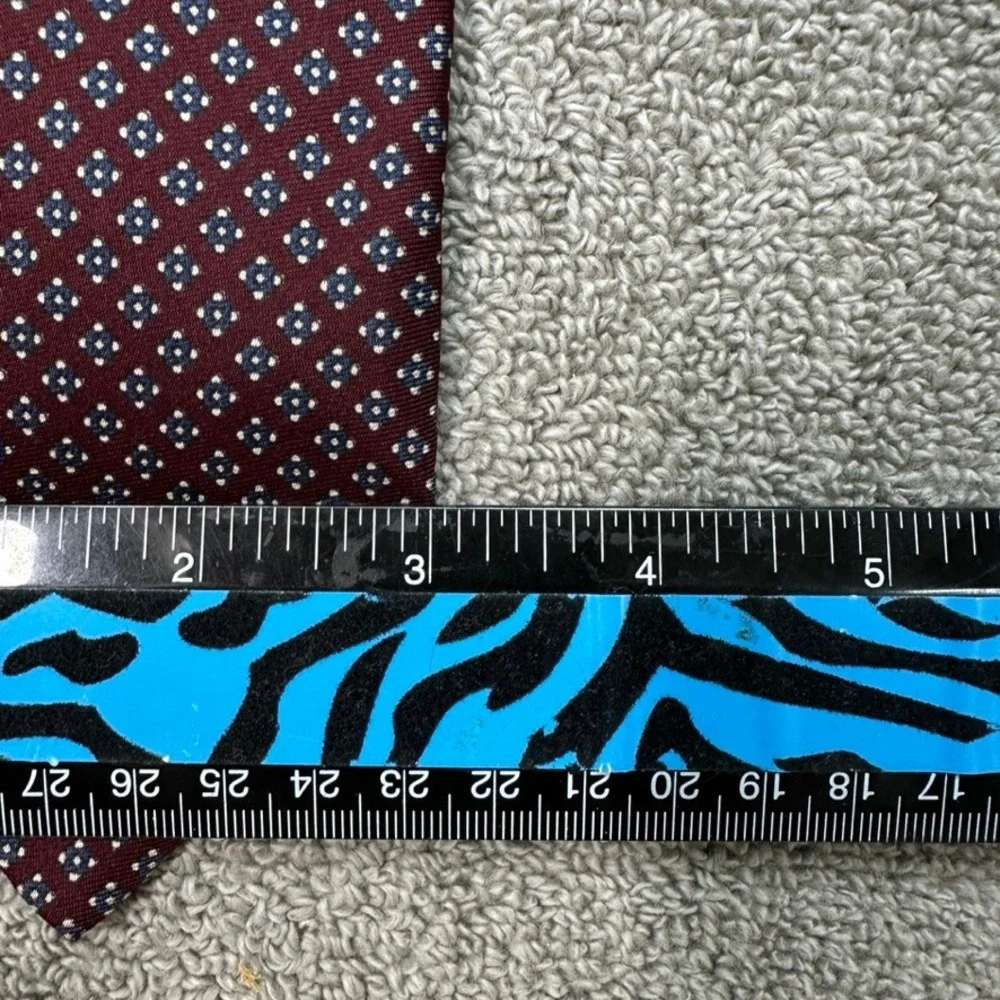 Britches of Georgetowne Mens Silk Tie Burgundy Blue Geometric Diamond Italy 59in
